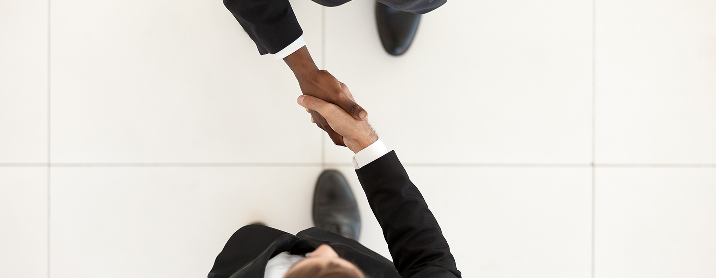 Wat zijn de kwaliteiten waar je bij onderhandelen moet over beschikken